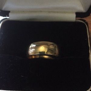 Gold ring